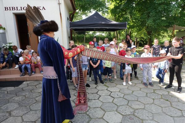 Udział w edukacyjnym pikniku bibliotecznym - SP Krzemieniewice