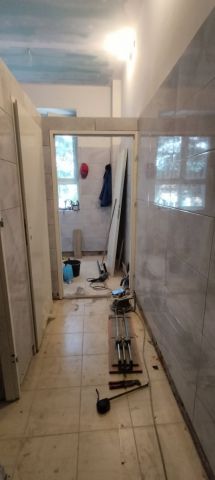 Prace remontowe w Szkole Podstawowej w Gorzkowicach 