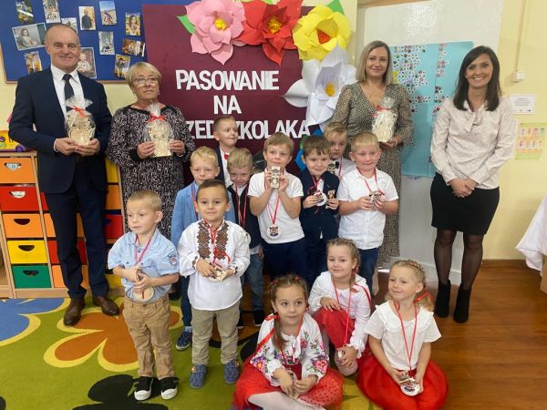 Pasowanie na Przedszkolaka - SP Krzemieniewice 