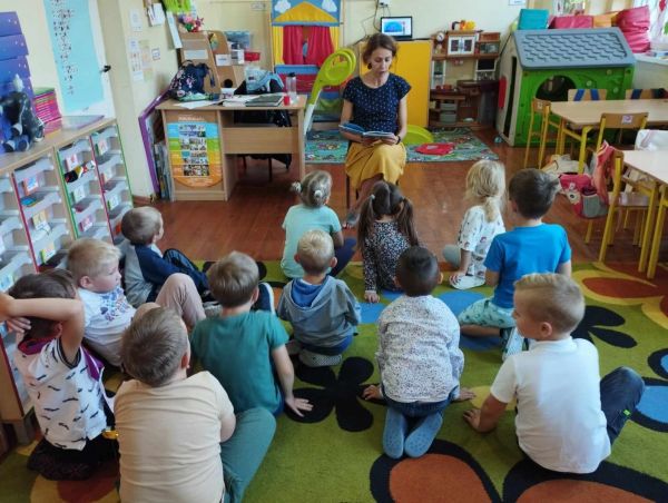 Ogólnopolski Dzień Głośnego Czytania -SP Krzemieniewice 