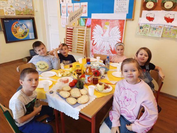 Zdrowe śniadanie - SP Krzemieniewice