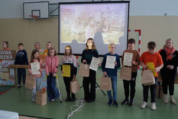 Podsumowanie kampanii „19 dni przeciwko przemocy i krzywdzeniu dzieci i młodzieży” - SP Gorzkowice