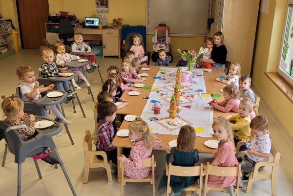 Dzień Kobiet w Samorządowym Klubie Dziecięcym w Gorzkowicach.