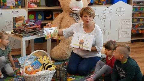 Lekcja biblioteczna w Akademii Myszki Miki