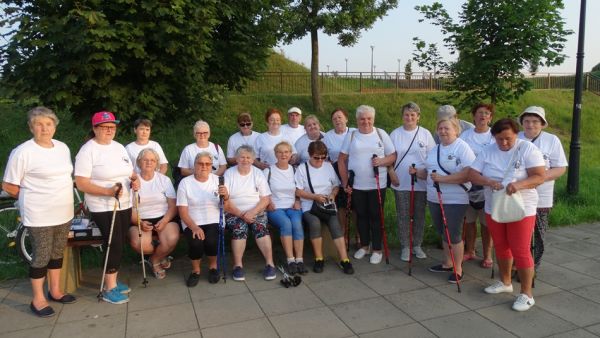 Zdrowy Senior to Aktywny Senior – regularne spacery dla zdrowia