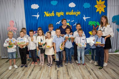 Zakończenie roku w "Przedszkolu Świat Bajek"