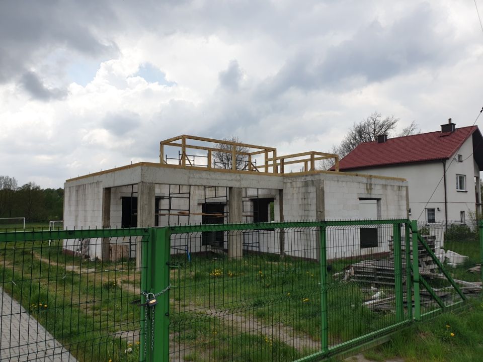 Trwają prace przy budowie świetlicy wiejskiej w Grabostowie