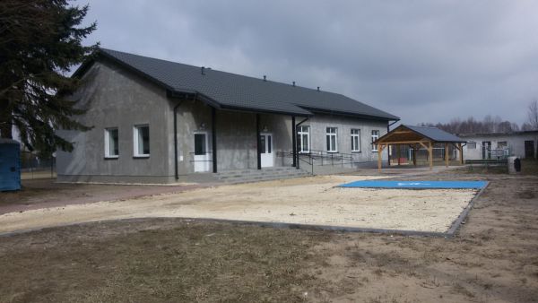 „Przebudowa, nadbudowa budynku w Plucicach wraz ze zmianą sposobu użytkowania na świetlicę wiejską"