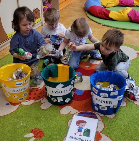 Dzień Ziemi w Samorządowym Klubie Dziecięcym w Gorzkowicach