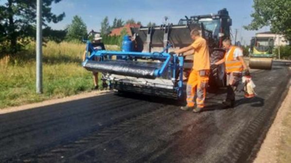Prace drogowe na ul. Cmentarnej i Św. Wojciecha