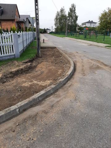 Budowa chodnika przy ul. Mieszka I w Gorzkowicach