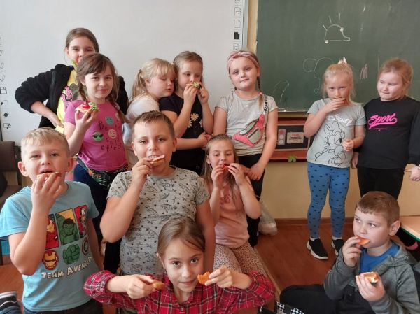 Obchody Międzynarodowego Dnia Zdrowego Śniadania w SP Krzemieniewice 