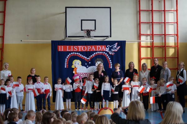 Uroczyste obchody Narodowego Święta Niepodległości w Przedszkolu Samorządowym