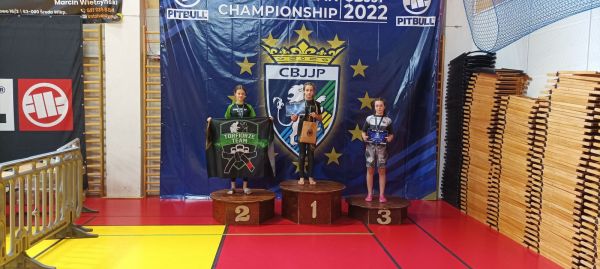 Zuzia Wojdalska z kolejnymi tytułami! - SP Gorzkowice