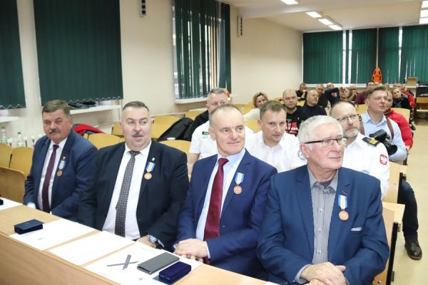 Medale i odznaczenia dla ratowników WOPR