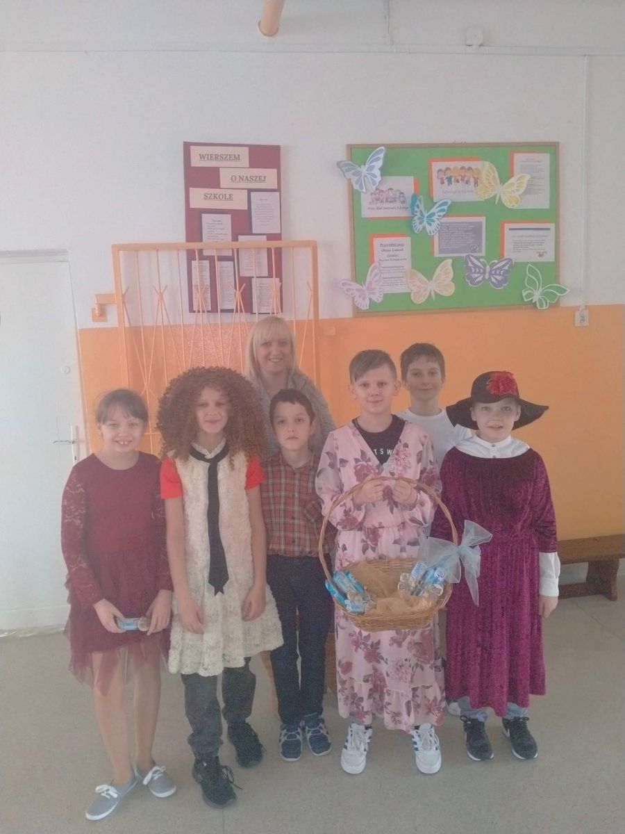 Dzień Kobiet w SP Krzemieniewice