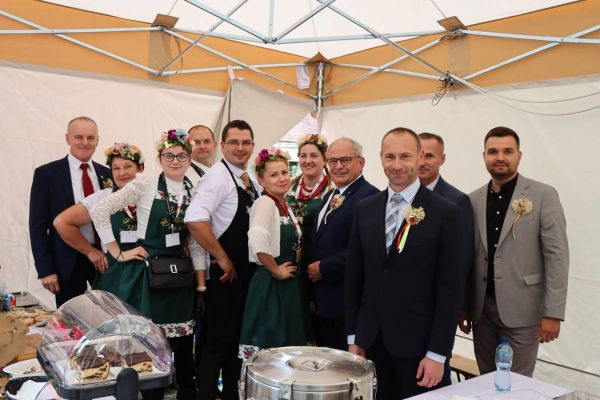 „Propagowanie produktów tradycyjnych i dziedzictwa kulinarnego jako elementu świadomości kulturowej” – podsumowanie realizacji zadania przez KGW „Złote Wianki w Daniszewicach