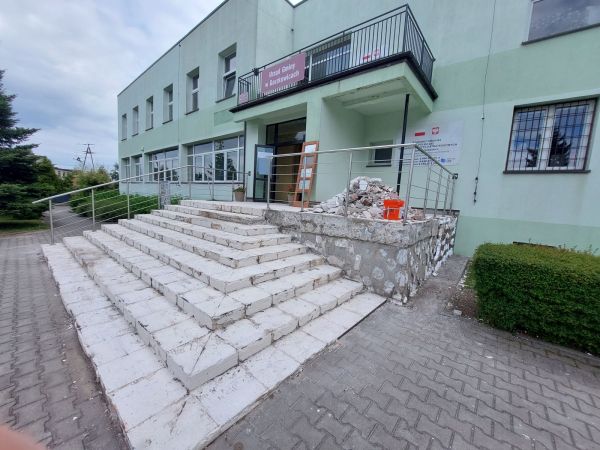 Remont w zakresie dostosowania budynku urzędu gminy dla osób niepełnosprawnych
