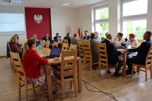 Rady Gminy Gorzkowice, w której uczestniczył Pan Alojzy Włodarczyk Wójt Gminy Gorzkowice.