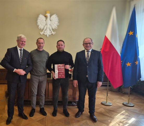 Nadanie certyfikatów szkółkom piłkarskim