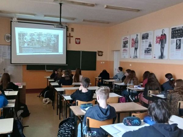 Narodowy Dzień Pamięci  o Żołnierzach Wyklętych – SP Gorzkowice