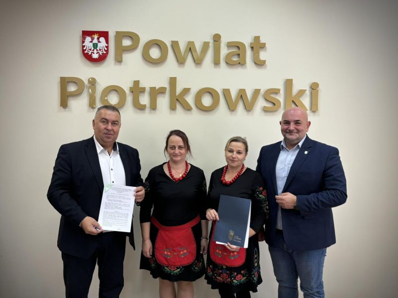 Kolejna umowa o dofinansowanie podpisana! KGW Szczukocice