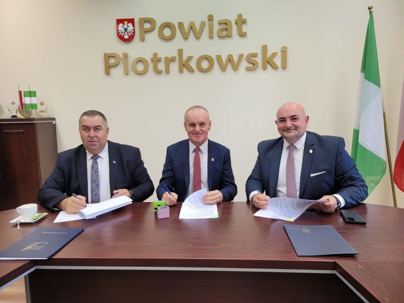 Podpisanie porozumienia 1