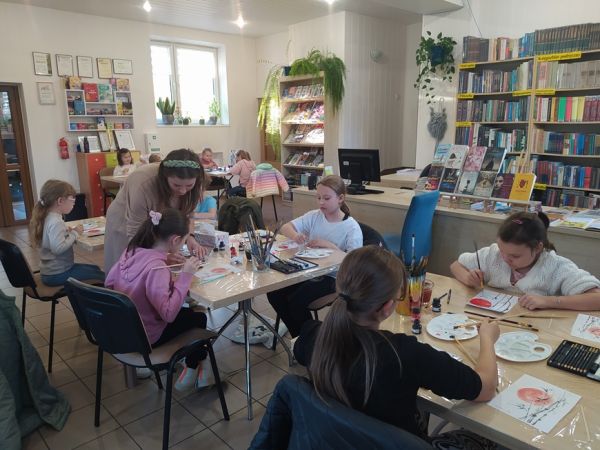 Warsztaty plastyczne w Bibliotece