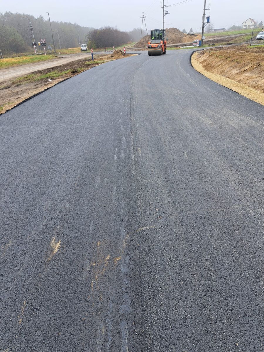 Prace przy przebudowie ul. Cmentarnej w Gorzkowicach