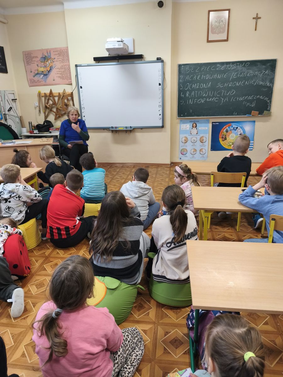 Zdrowe nawyki - spotkanie z pielęgniarką SP Krzemieniewice