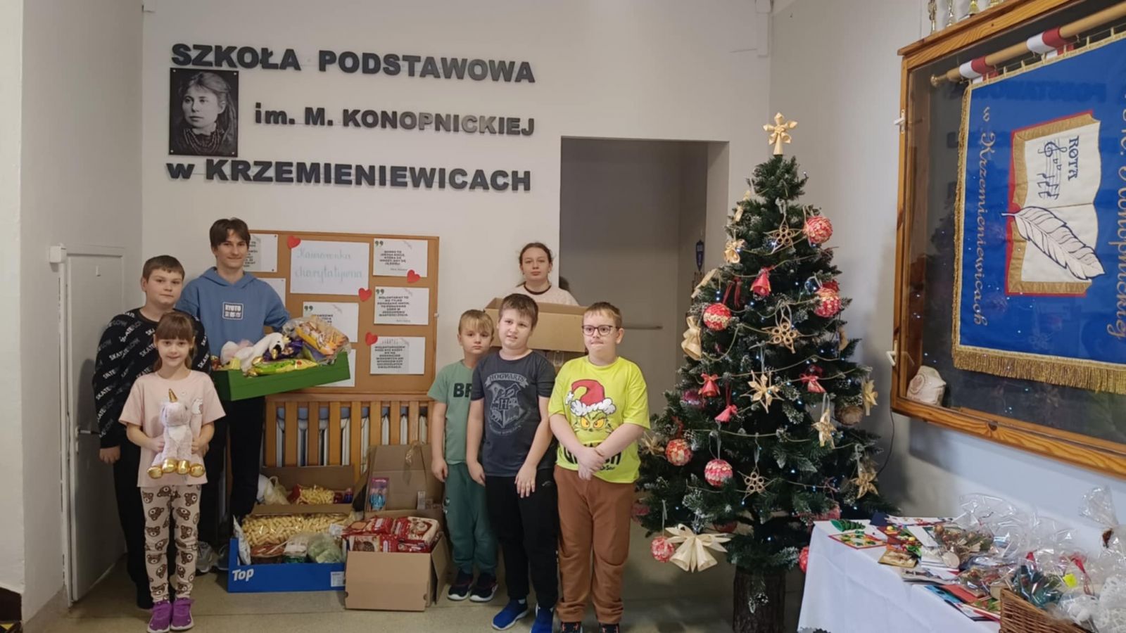 „Podaruj uśmiech dzieciom na Święta” - SP Krzemieniewice