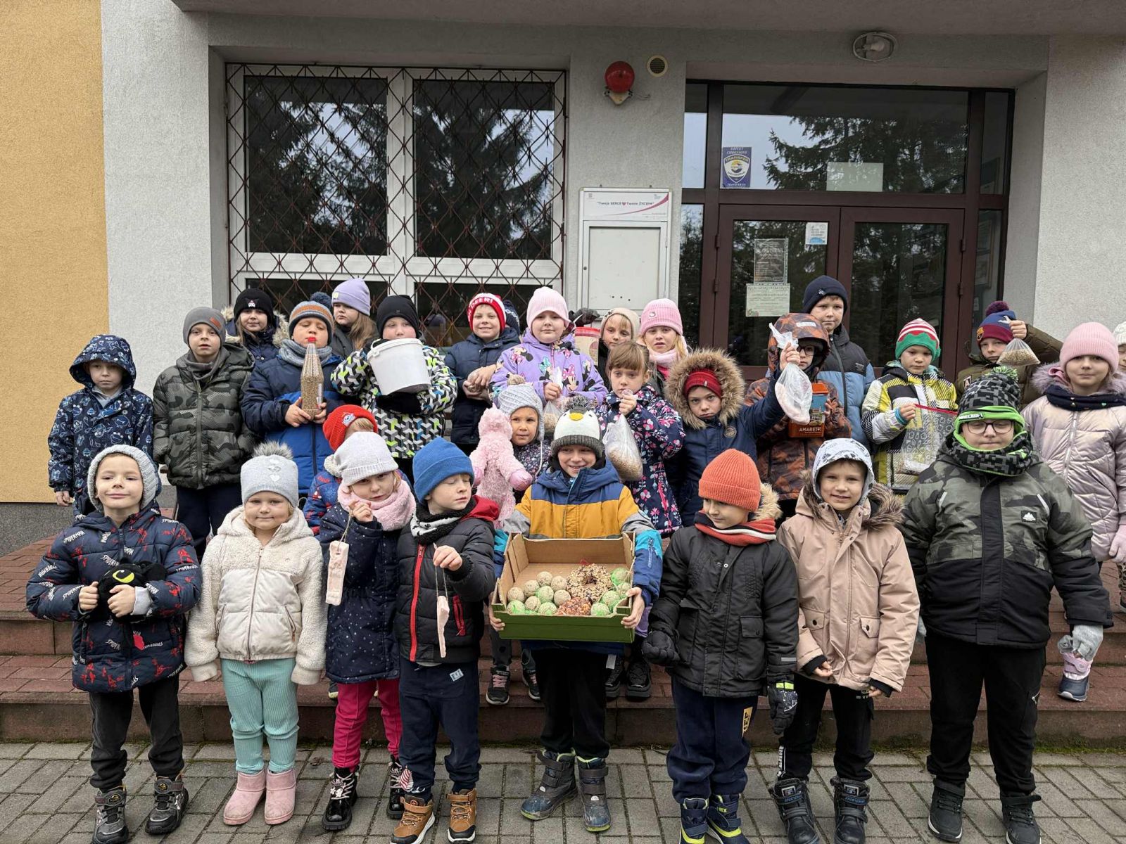 Dokarmianie ptaków - SP Krzemieniewice