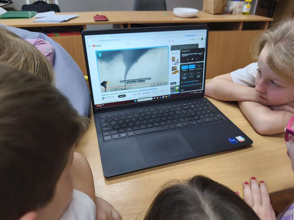 Innowacja pedagogiczna „Eksperymentuj z nami” - SP Gorzkowice