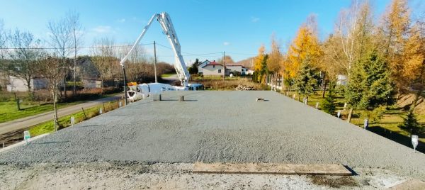 Trwają prace przy budynku świetlicy wiejskiej w Gościnnej