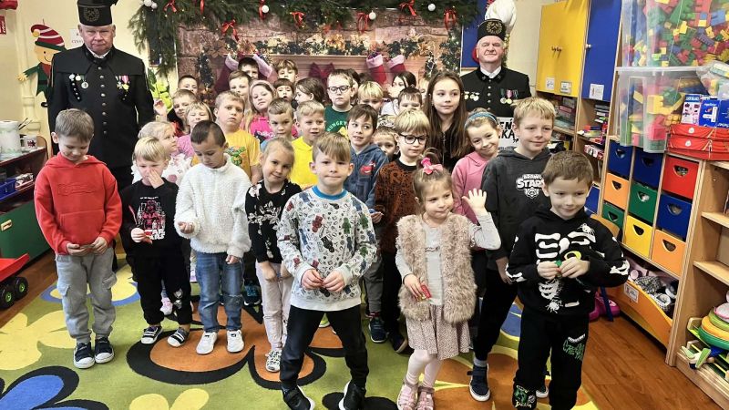 Wizyta Górników w Szkole Podstawowej w Krzemieniewicach