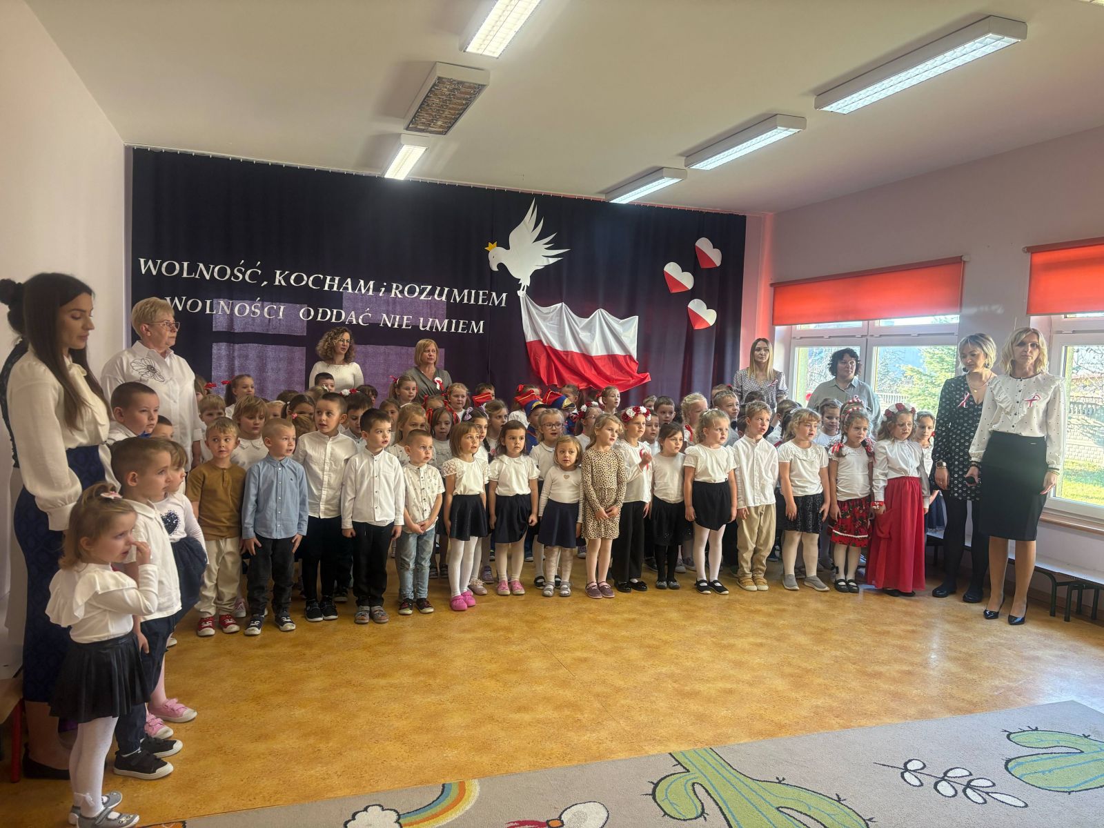 Szkoła do hymnu” – wspólne śpiewanie Mazurka Dąbrowskiego