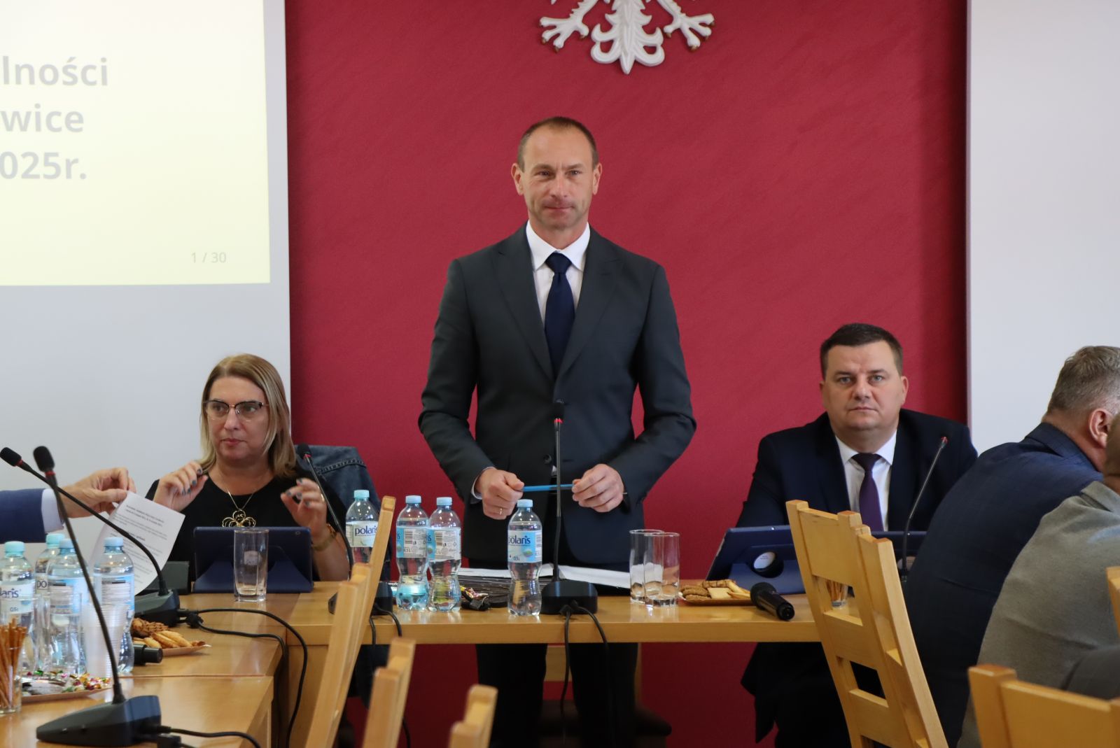 W dniu dzisiejszym odbyła się XIX Sesja Rady Gminy Gorzkowice, w której uczestniczył Pan Alojzy Włodarczyk &ndash; Wójt Gminy Gorzkowice.