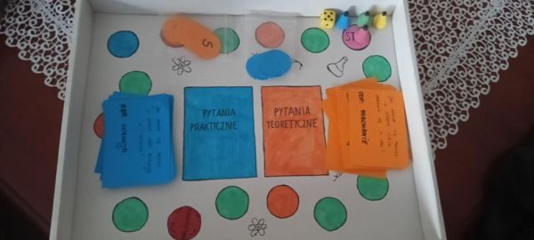 Konkurs pt. „Chemia na planszy” – SP Gorzkowice         