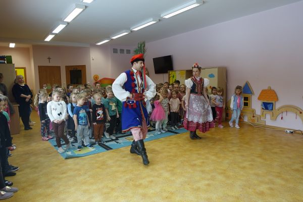 Polskie tańce narodowe w Przedszkolu Samorządowym w Gorzkowicach