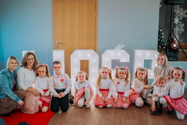 Występ dzieci z Przedszkola Samorządowego podczas finału WOŚP