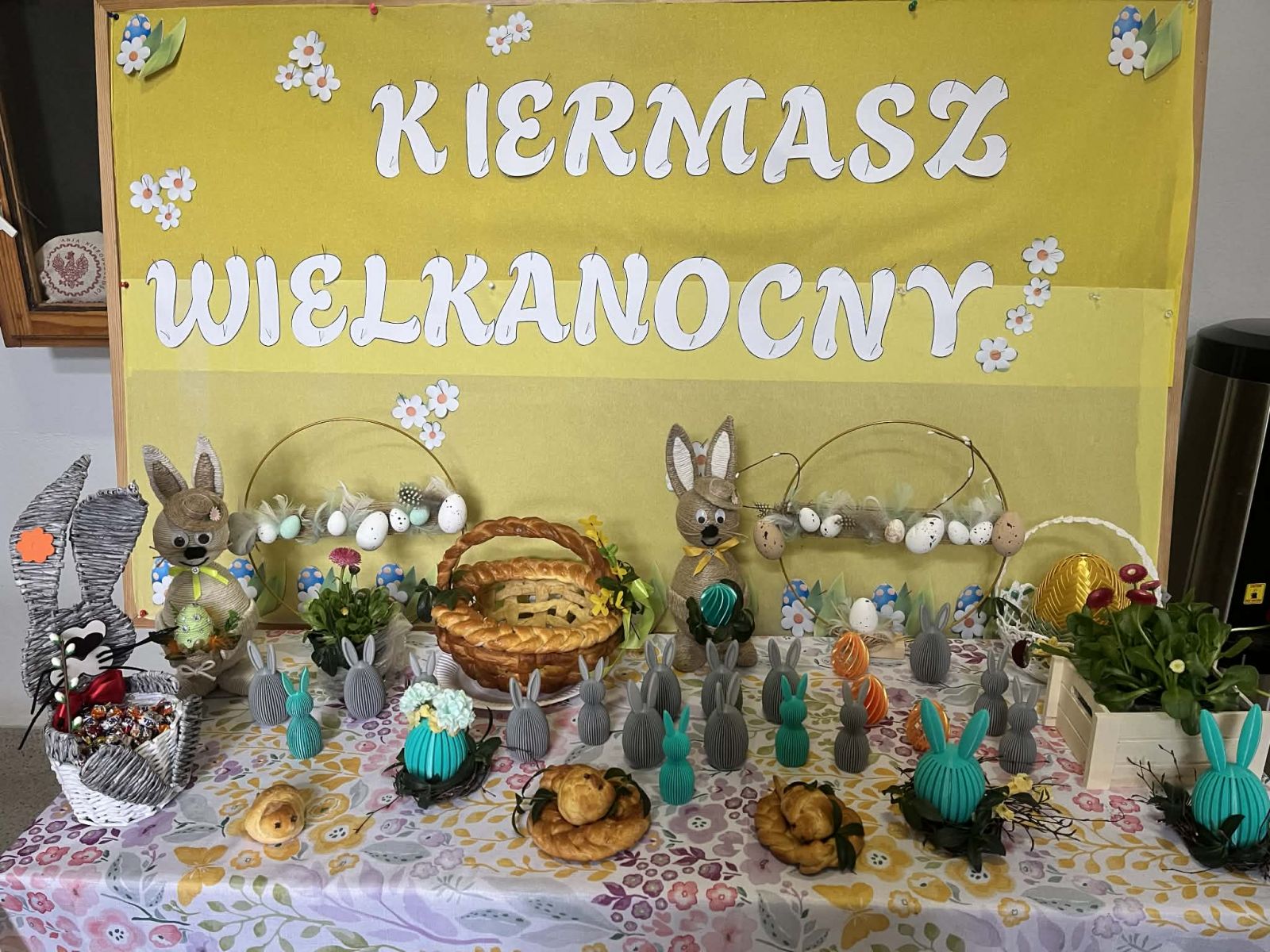 Kiermasz Wielkanocny w Szkole Podstawowej w Krzemieniewicach