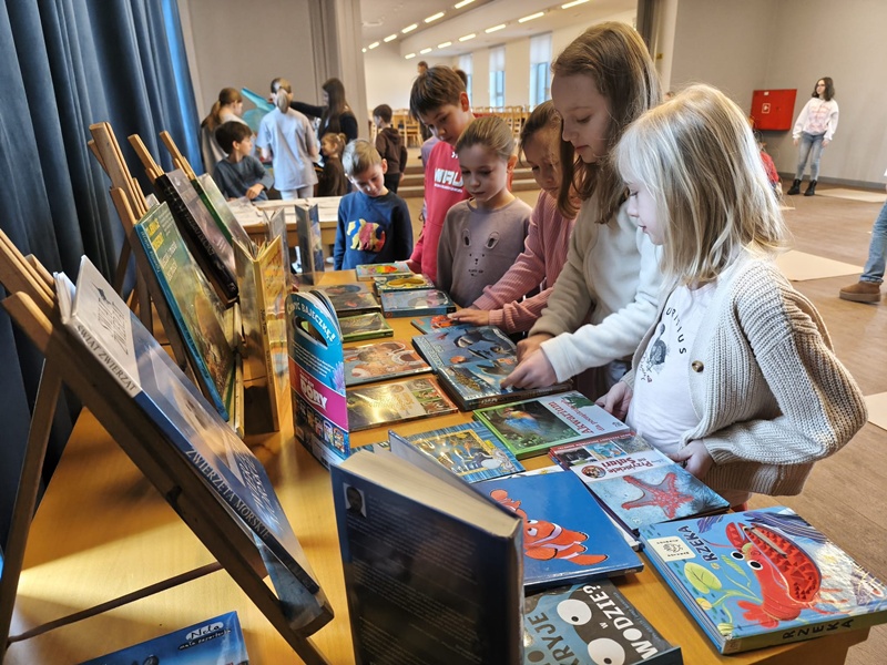 FERIE Z BIBLIOTEKĄ - warsztaty plastyczne