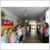 Galeria zdjęć:  Apel podsumowujący pracę uczniów w I półroczu roku szk. 2017/18 SP. Link otwiera powiększoną wersję zdjęcia.