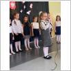 Galeria zdjęć: Obchody Święta 3 Maja w Przedszkolu Samorządowym. Link otwiera powiększoną wersję zdjęcia.