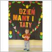 Galeria zdjęć: Dzień Mamy i Taty w Samorządowym Klubie Dziecięcym w Gorzkowicach. Link otwiera powiększoną wersję zdjęcia.
