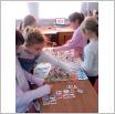 Galeria zdjęć: INNOWACJA PEDAGOGICZNA - Poznajemy kultury kontynentów - SP Gorzkowice. Link otwiera powiększoną wersję zdjęcia.