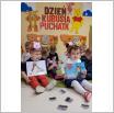 Galeria zdjęć: Dzień Kubusia Puchatka w Samorządowym Klubie Dziecięcym w Gorzkowicach. Link otwiera powiększoną wersję zdjęcia.