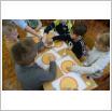 Galeria zdjęć: Międzynarodowy Dzień Pizzy - SP Krzemieniewice. Link otwiera powiększoną wersję zdjęcia.