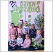 Galeria zdjęć: Dzień Dinozaura w Samorządowym Klubie Dziecięcym w Gorzkowicach.. Link otwiera powiększoną wersję zdjęcia.