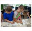 Galeria zdjęć: Motywy ludowe w ceramice- Biblioteka w Gorzkowicach realizuje kolejny etap 